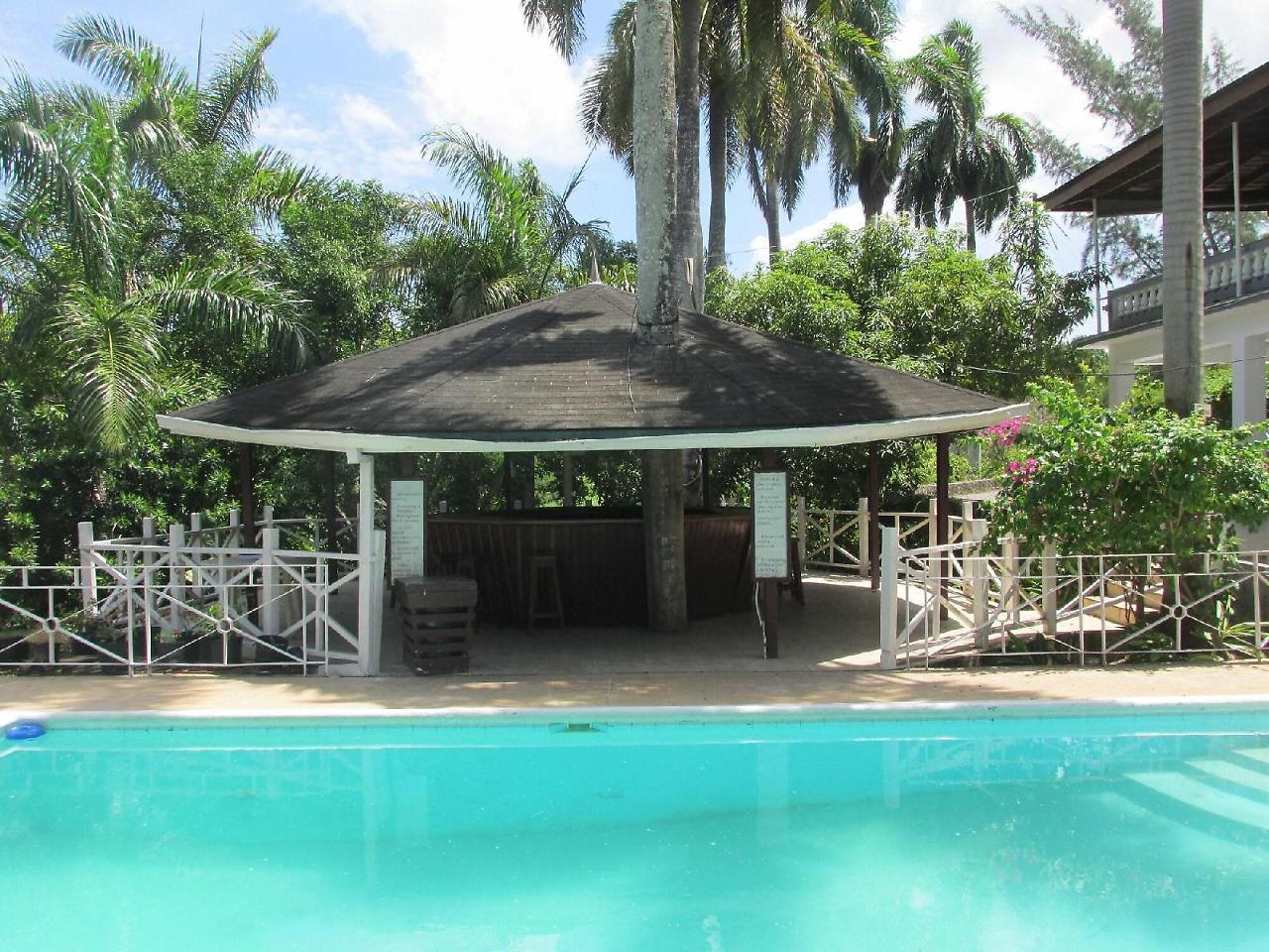Paradise Brandon Hill Guest House Montego Bay Exterior photo